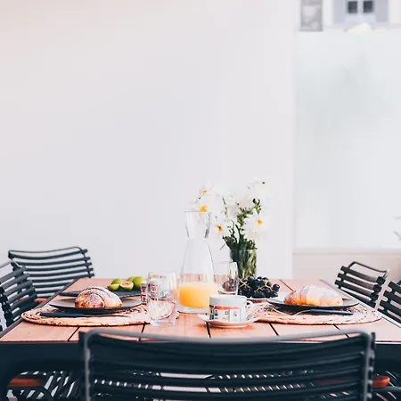 Elephant By Wanderlust Madeira - 2br With Terrace, Side Sea View And Pool Access Appartamento