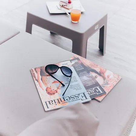 Appartamento Elephant By Wanderlust Madeira - 2br With Terrace, Side Sea View And Pool Access Funchal (Madeira)