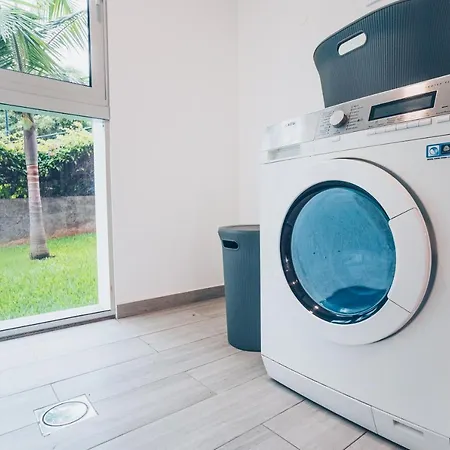 Appartamento Elephant By Wanderlust Madeira - 2br With Terrace, Side Sea View And Pool Access Funchal (Madeira)